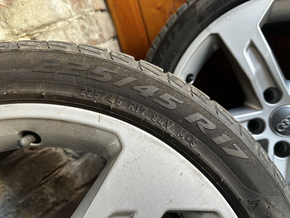 Зимняя резина с дисками 225/45 R17, 5 112 17