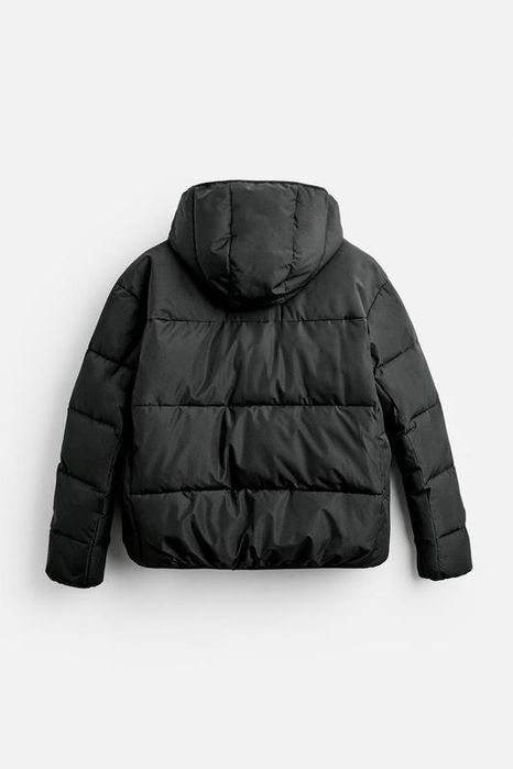 Стьобана куртка zara з капюшоном