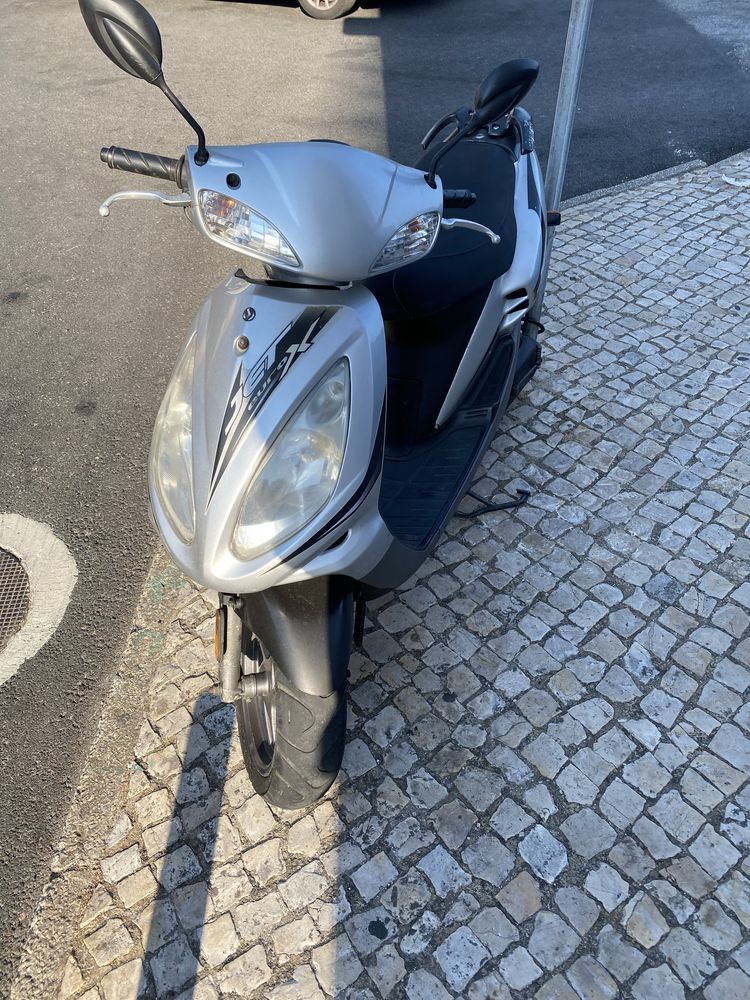 VENDO MOTA SYM 50cc
