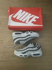 Sapatilhas Nike Air Max 95 (42)