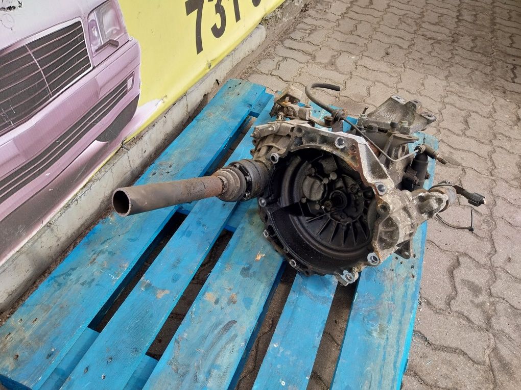Skoda octavia I skrzynia biegów manualna DUT 1.6 8v sprawna wysyłka