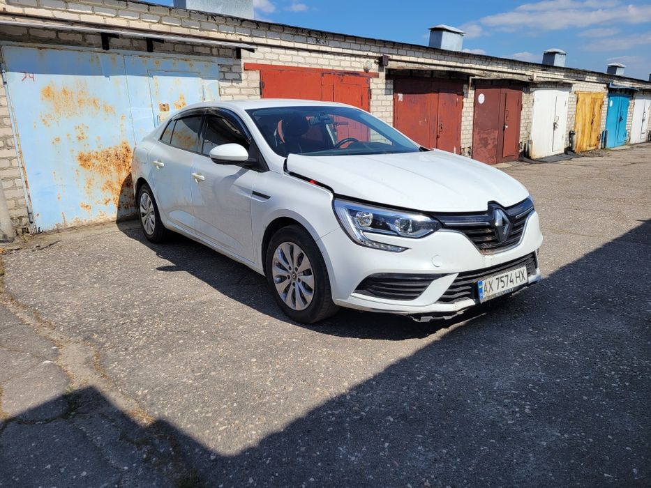Renault Megane после ДТП