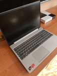 Laptop Lenovo 15,4"