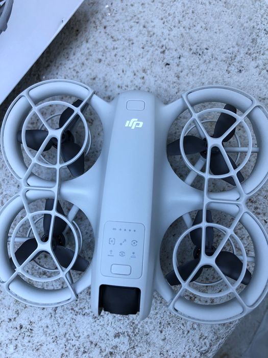 Drone DJI neo na caixa