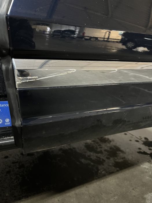 Накладки дверей (батони)VW Touareg ІІІ vw092.3y10