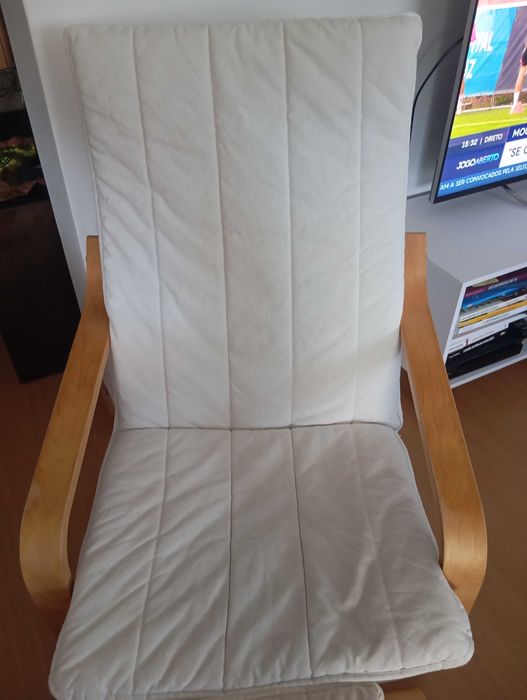 Cadeirão e descansa pés IKEA