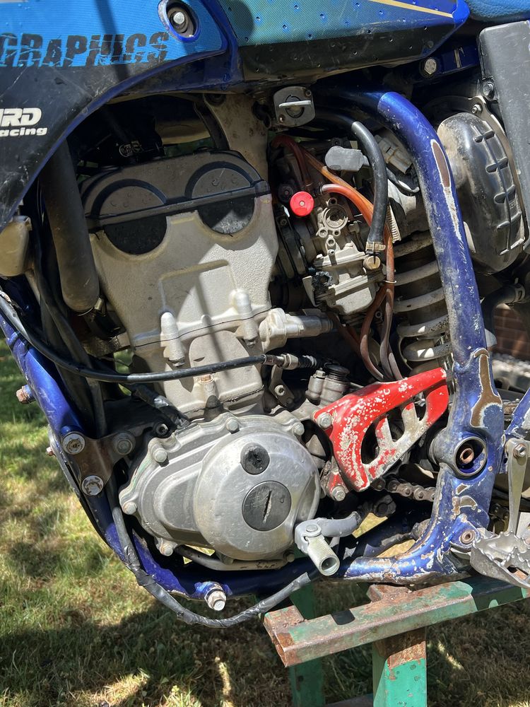 Yamaha YZF250.