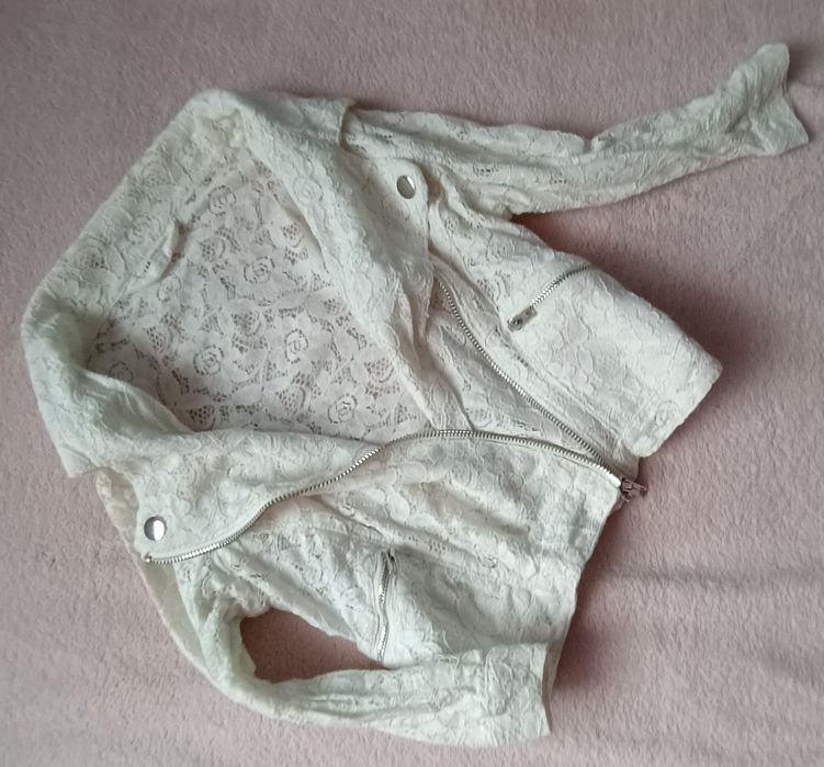 Ubrania dla dziewczynki 146/152