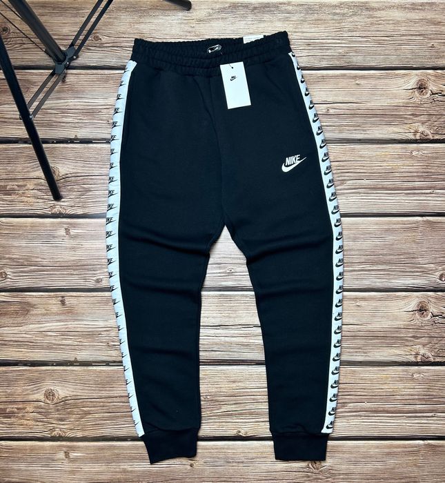Оригінал Штани Nike на лампасах брюки найк лампаси