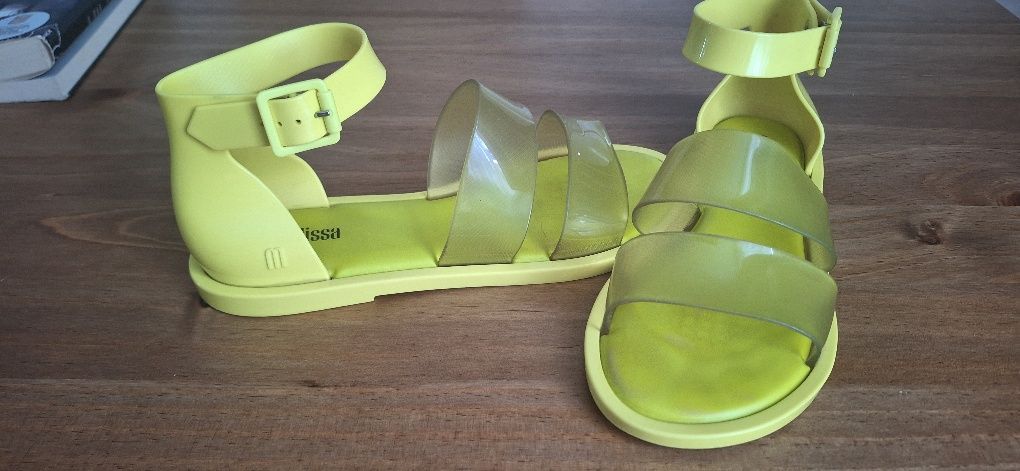 Sandały pachnace Melissa