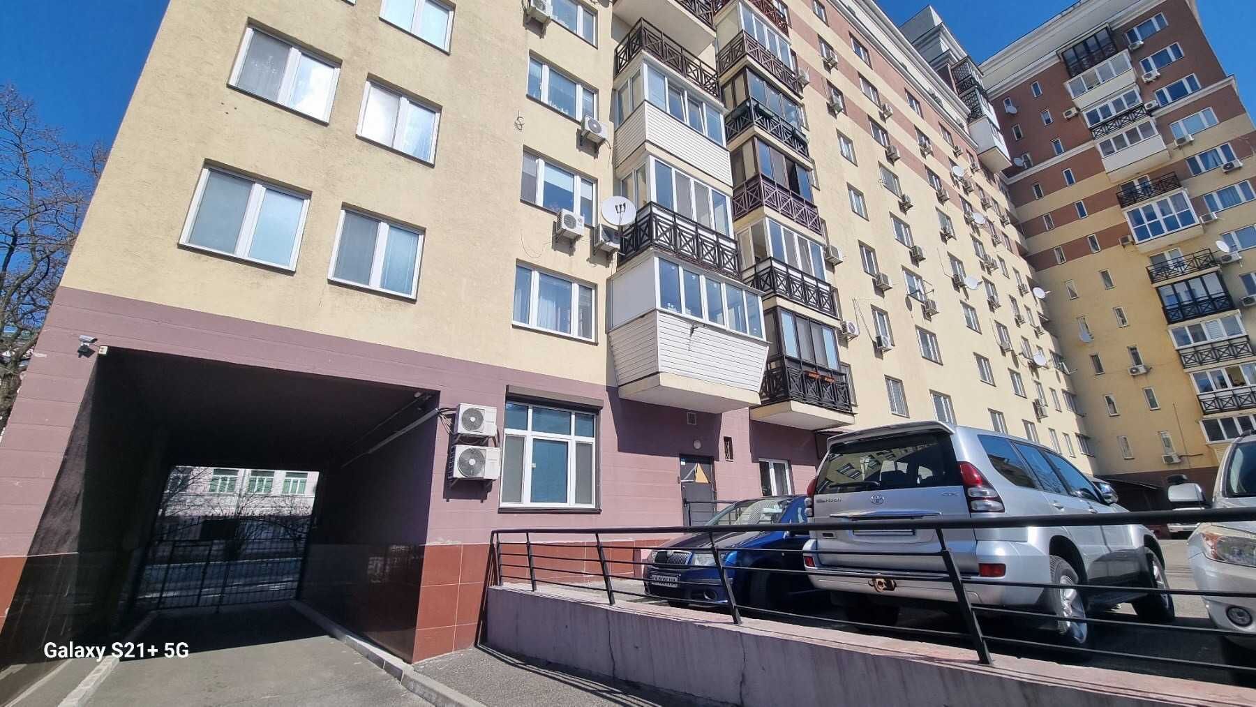 Продам 4 комнатную квартиру  156.3 кв.м. на ул.Татарской 27\4