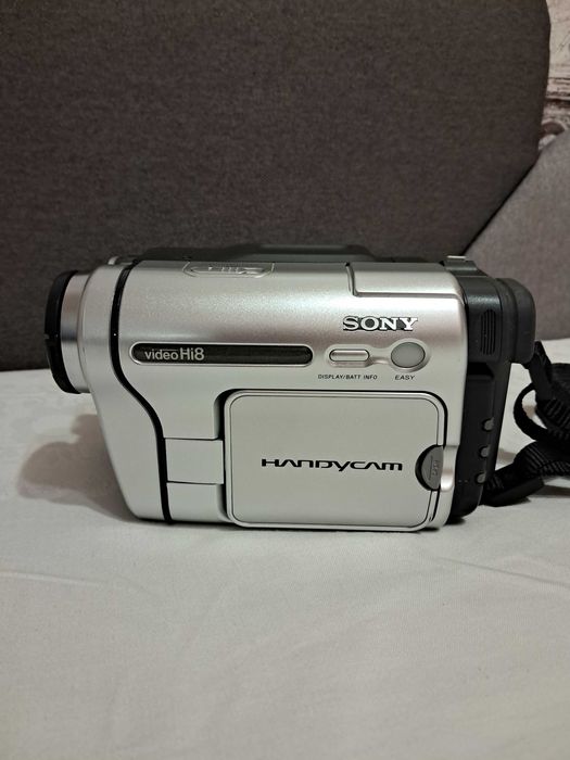 Відеокамера Sony CCD-TRV238E PAL Handycam б/в