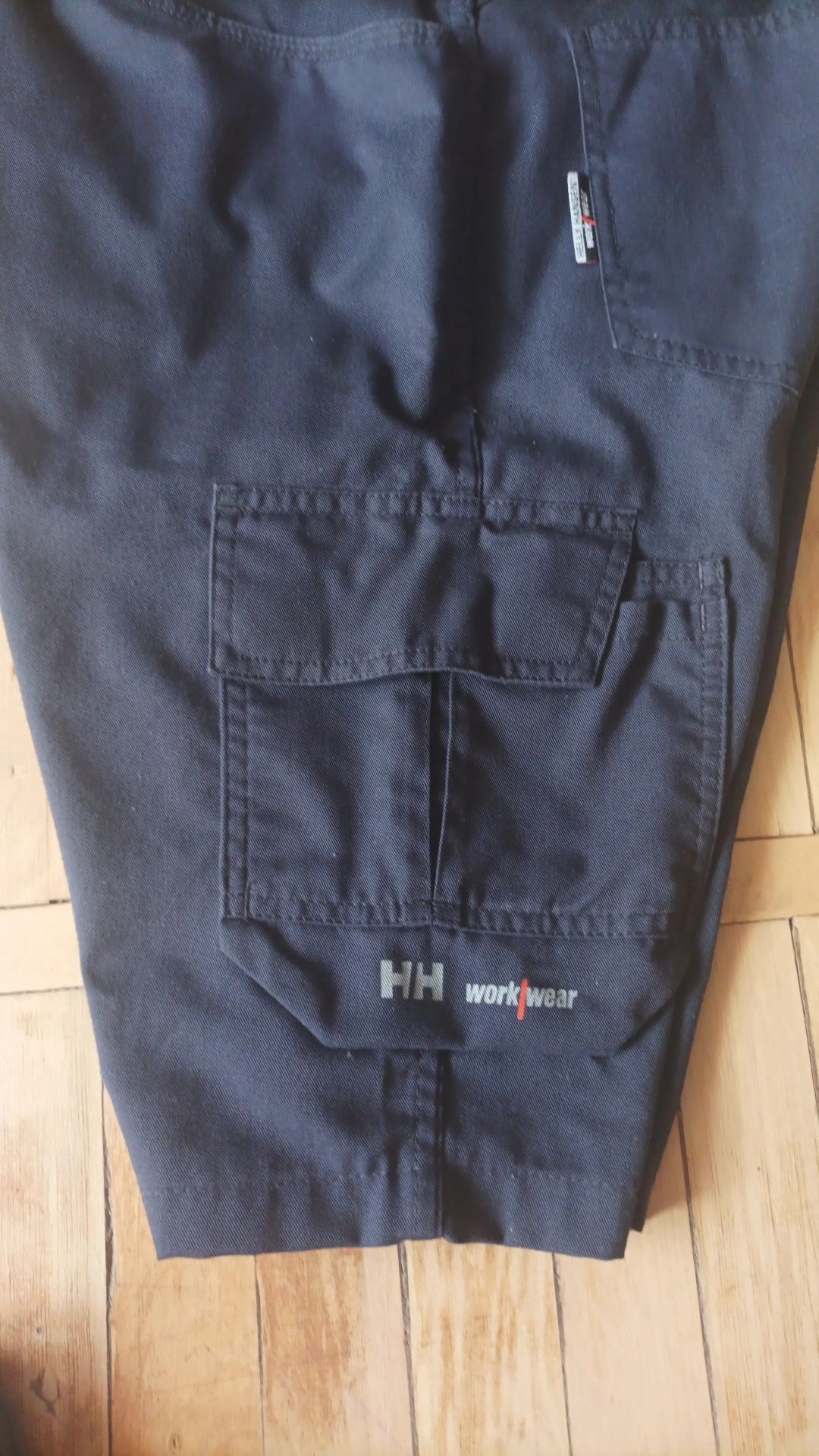 Шорти Helly Hansen