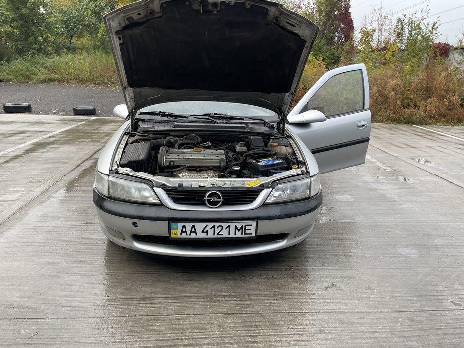 Продам хороший автомобиль полностью на ходу