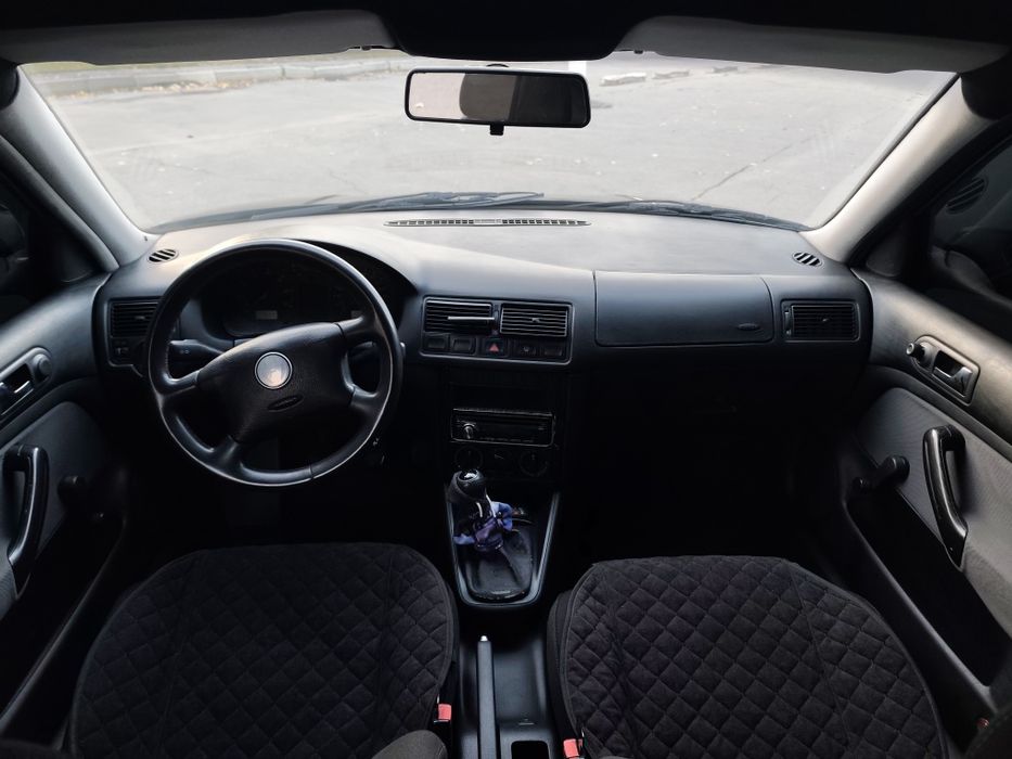 Обміняю Volkswagen Golf IV 1.6 mpi 1998 рік