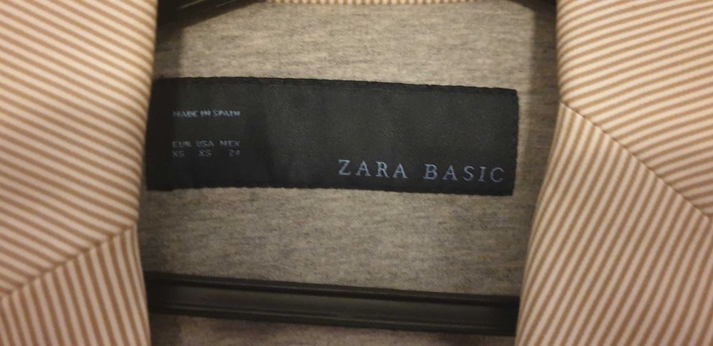 Blazer às riscas ZARA, muito elegante!