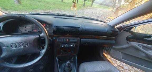 Vendo Audi A4 1.9 tdi