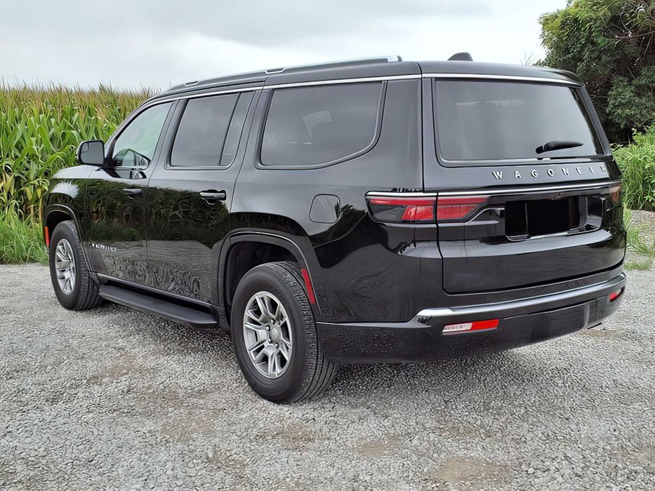 Jeep Wagoneer      2024