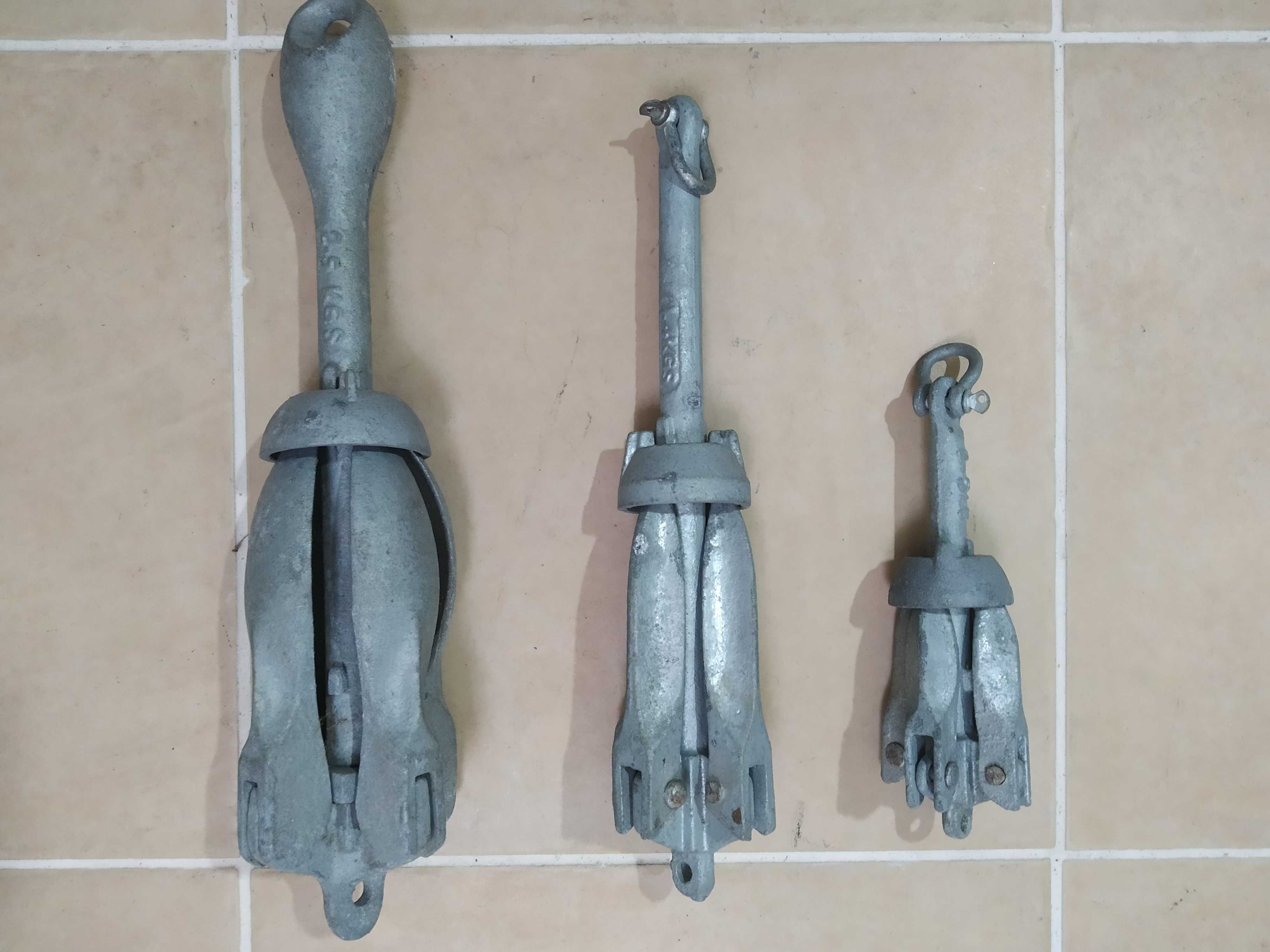 Âncoras para barco ou decorativas