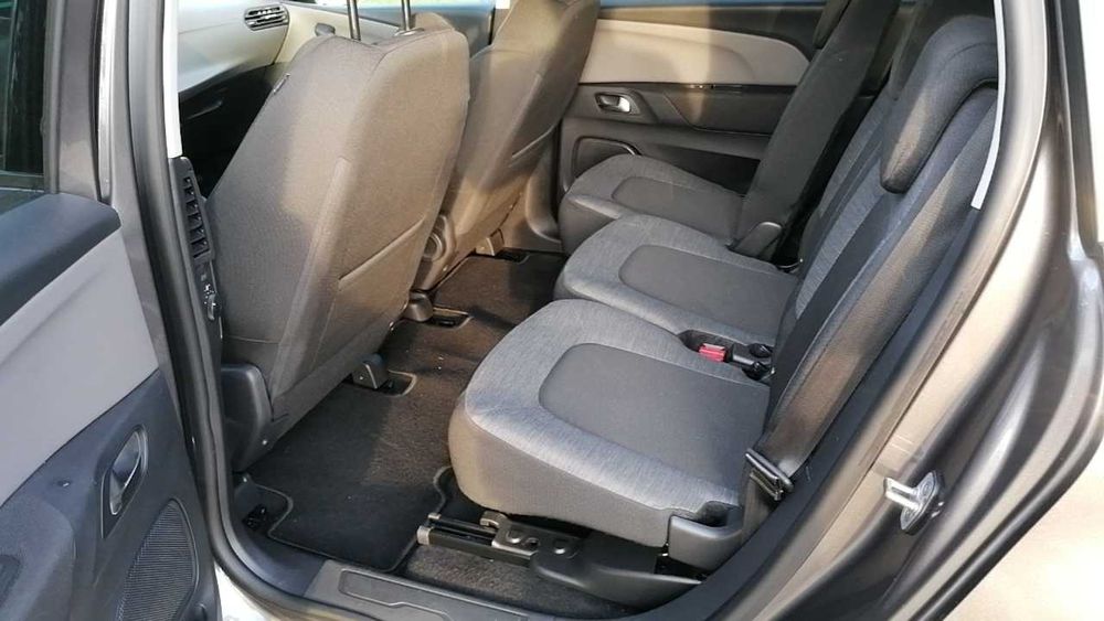 Citroen C4 Spacetourer 2022 rok