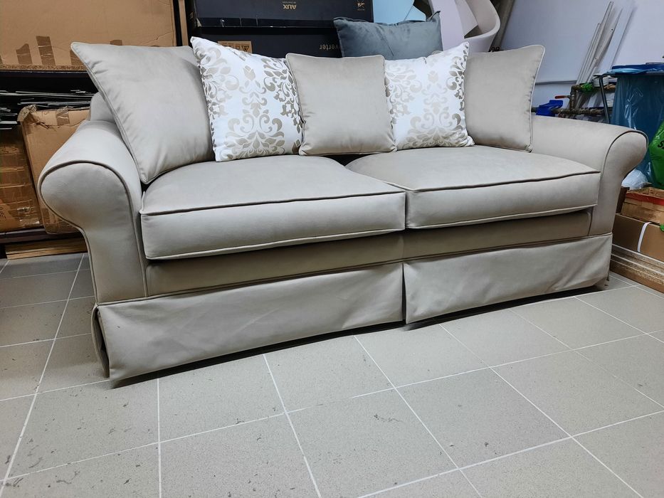 Elegancka sofa i fotele ektorp - renowacja.