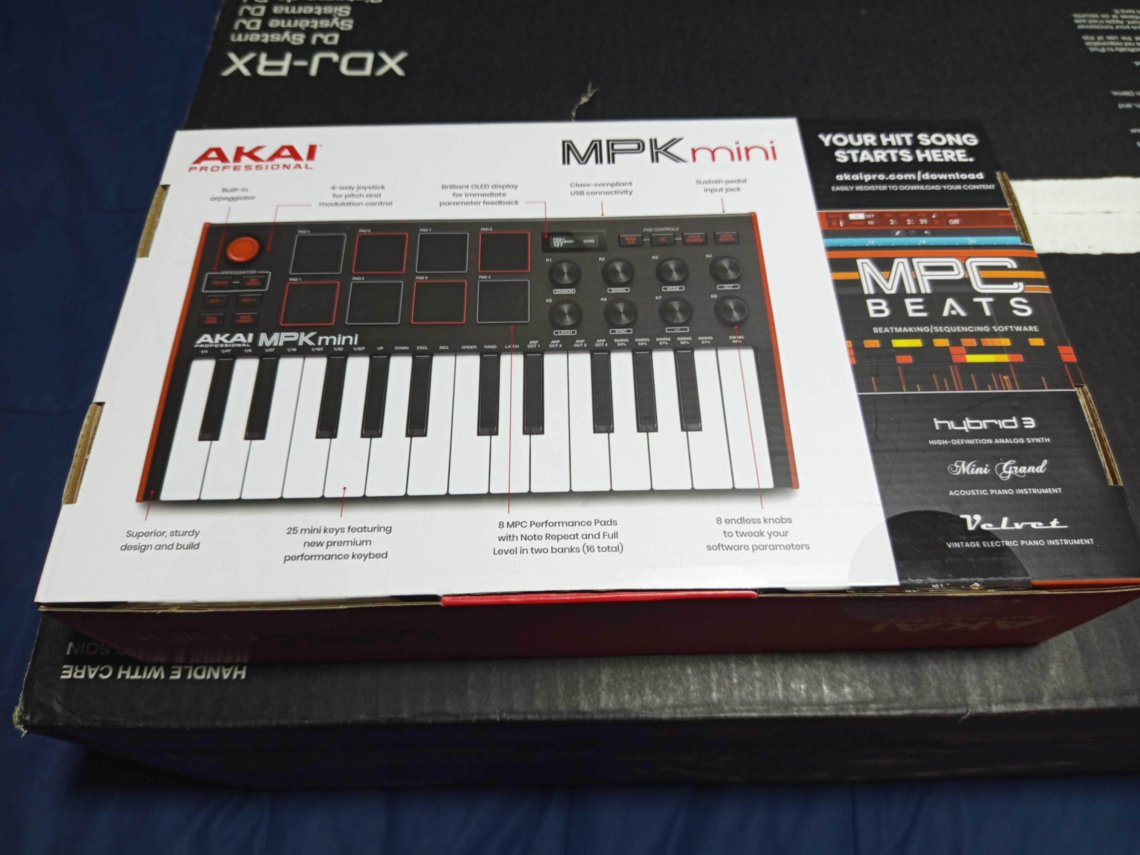 Akai MPK Mini 3 + Mala de transporte + Caixa original
