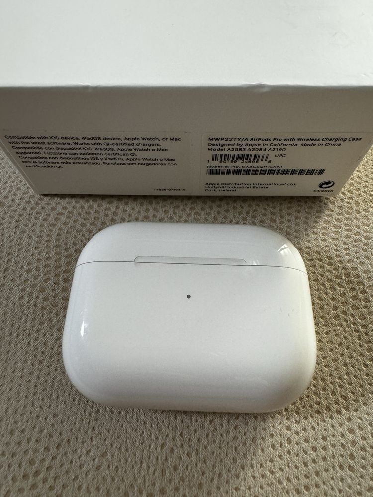 Навушники AirPods Pro б/у