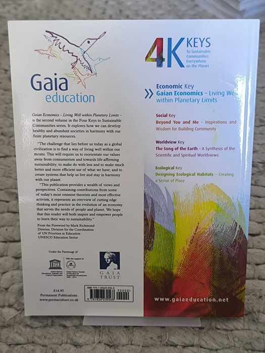 Gaian Economics: Living Well within Planetary Limits - Jonathan Dawson