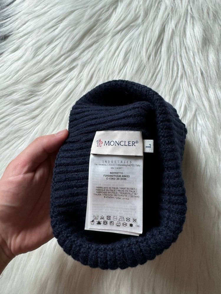 Moncler шапка чоловіча