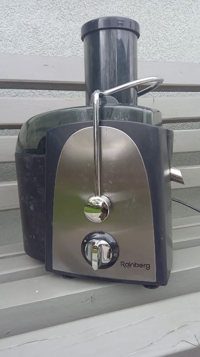 Соковижималка, вживана 1 раз.