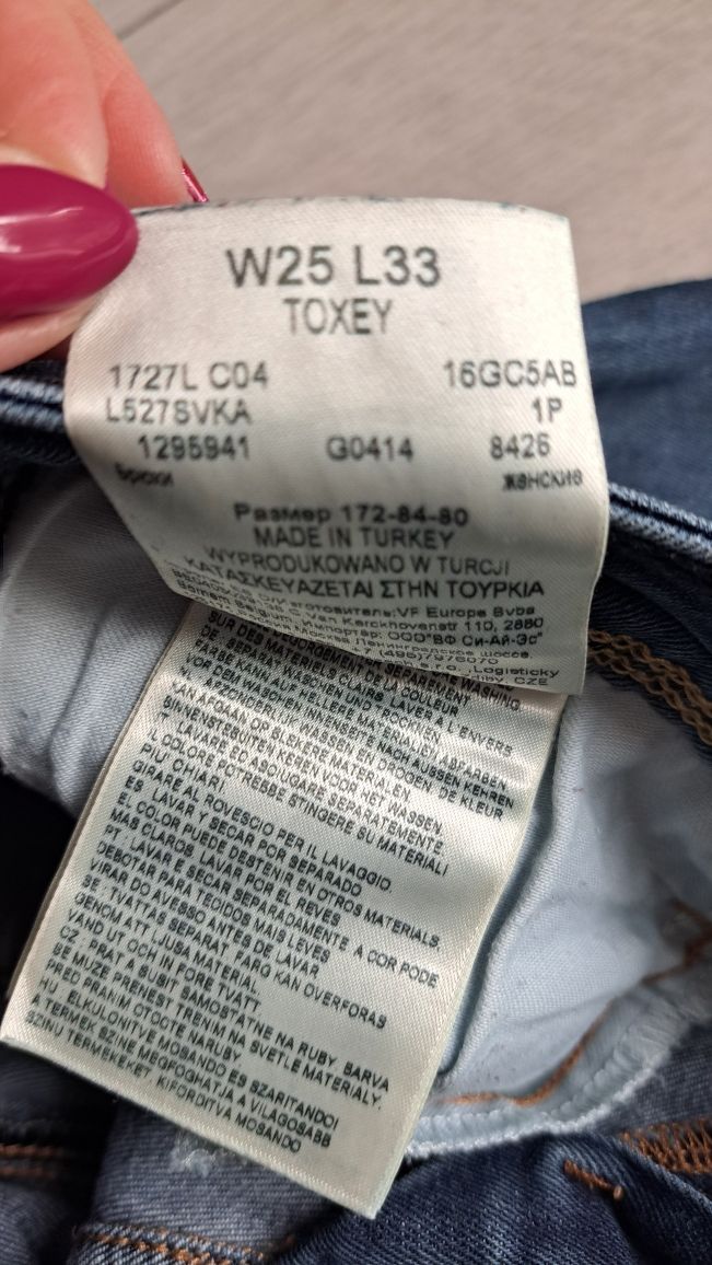 Lee Toxey spodnie damskie jeans rurki skinny W25 XS