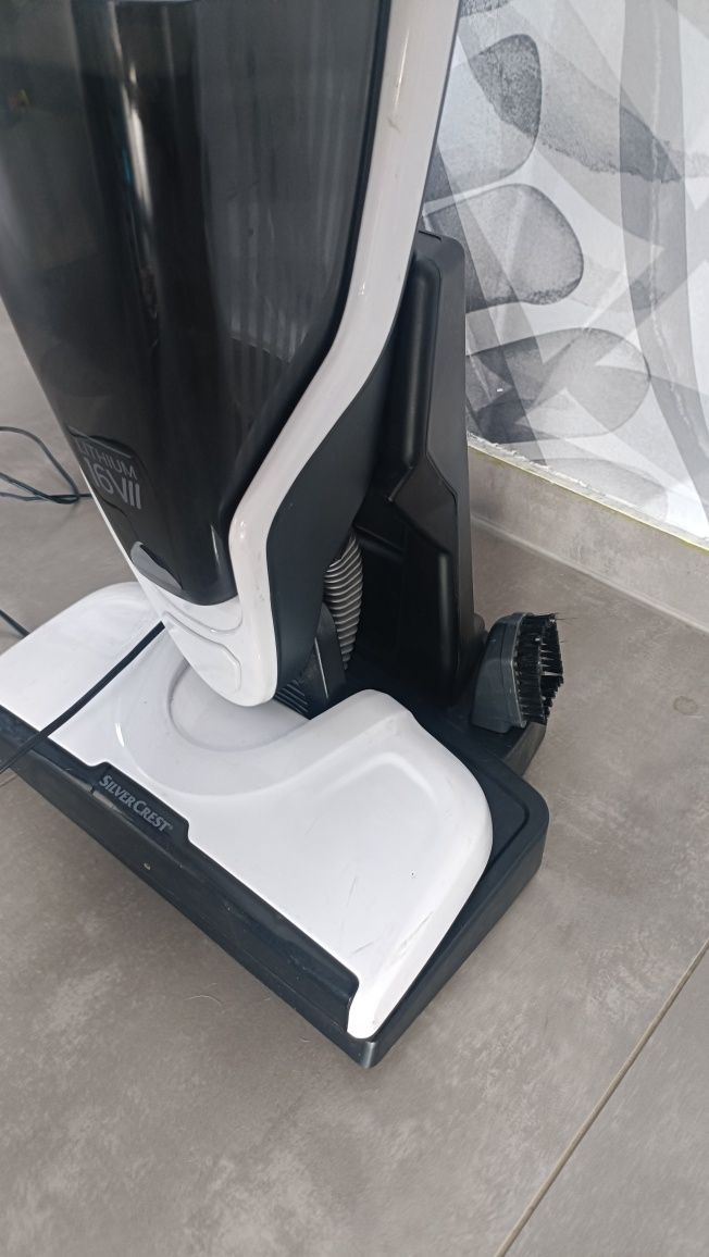 Zestaw Robot sprzątający i odkurzacz
