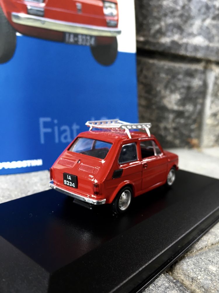 Czasopismo-FIAT 126P-auta PRL,model,autka,kolekcja,gablotka