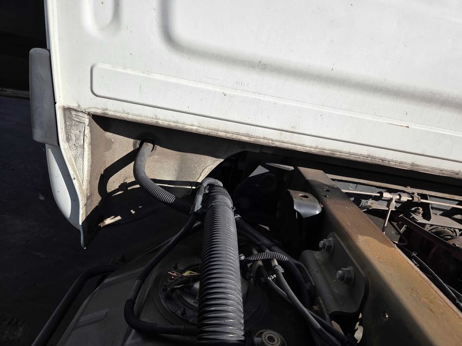 IVECO DAILY III LIFT 05-14r Kompletna kabina