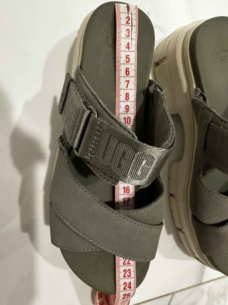Босоніжки UGG 37 р
