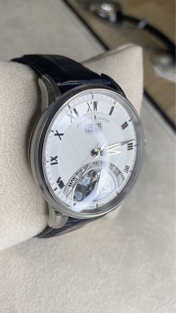 Часы Maurice Lacroix MP6358-SS001-11E Jours Retrogrades Round