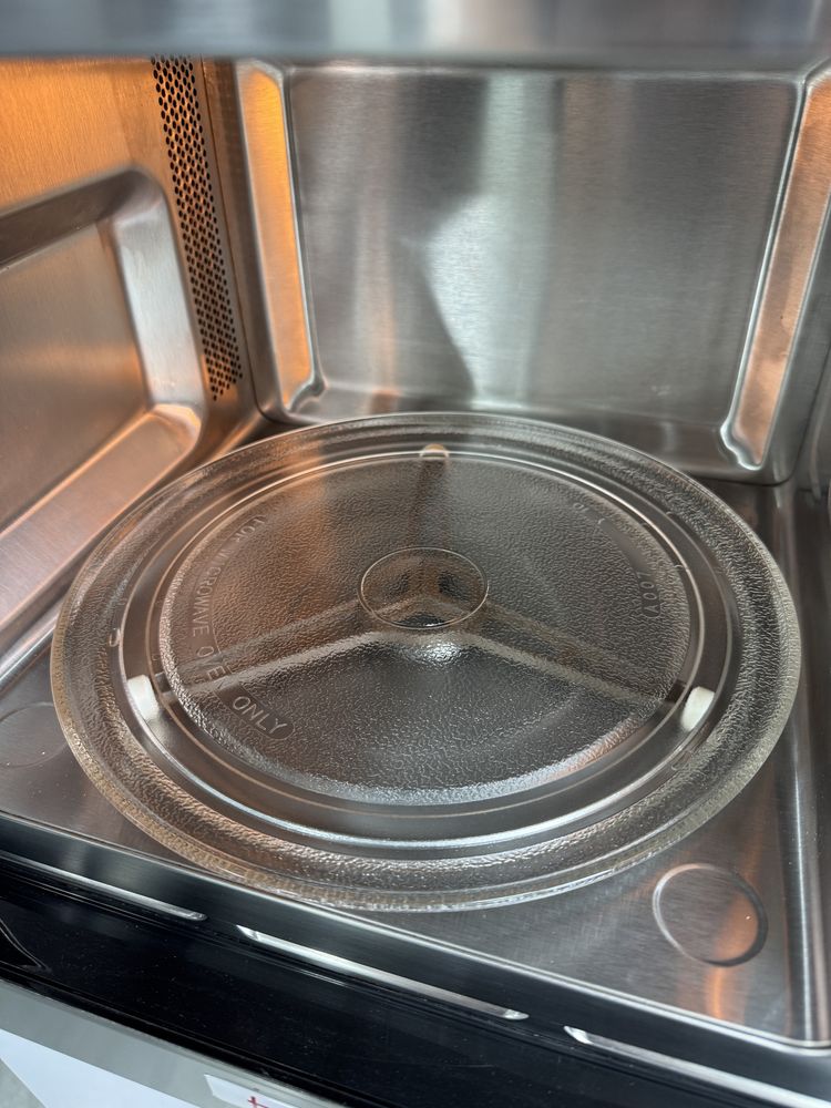 Мікрохвильова піч | Miele M 8161 | 17 л, 800 W, гриль