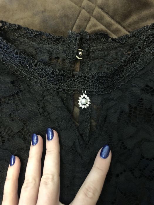 Блуза нова, розмір S, з мереживом