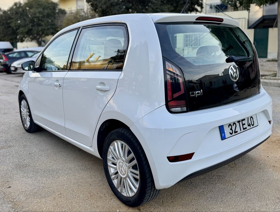 Vw Up! 1.0 gasolina 4 Portas