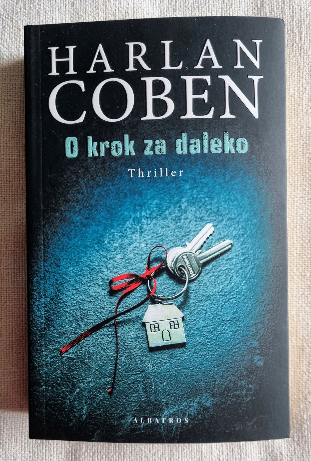 Książka HARLAN COBEN "O krok za daleko"