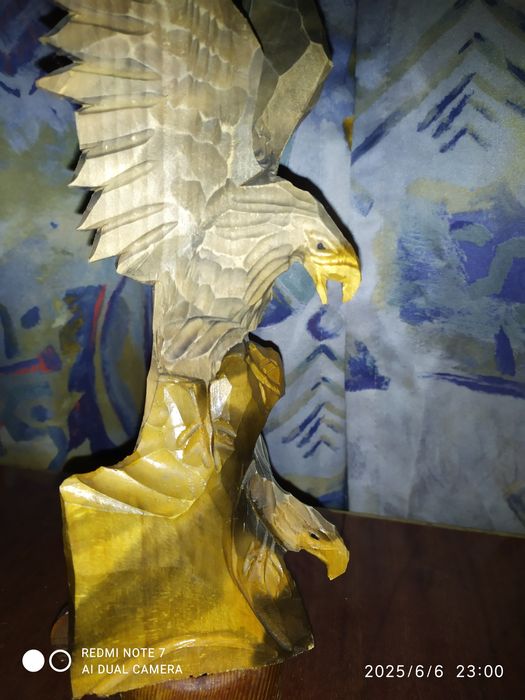 Орёл статуэтка дерево 30 см