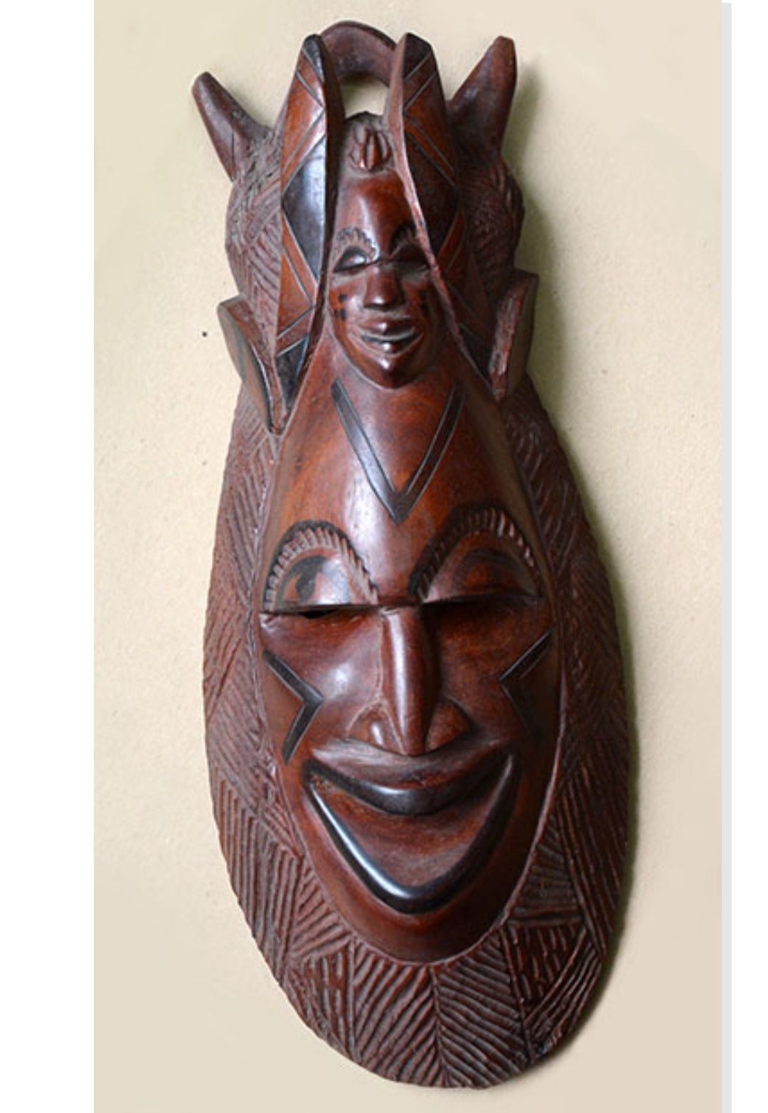 Африканская маска из красного дерева. Маска Гуро