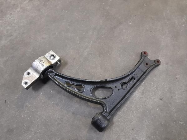Braço de suspensão frente esquerdo SEAT Leon (1P1)