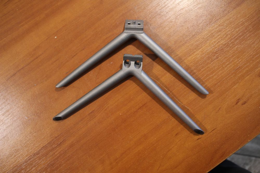 ТВ Kivi 40fb50bu разбитый