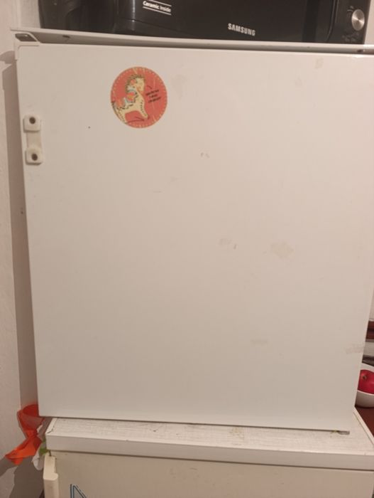 Продам морозильну камеру