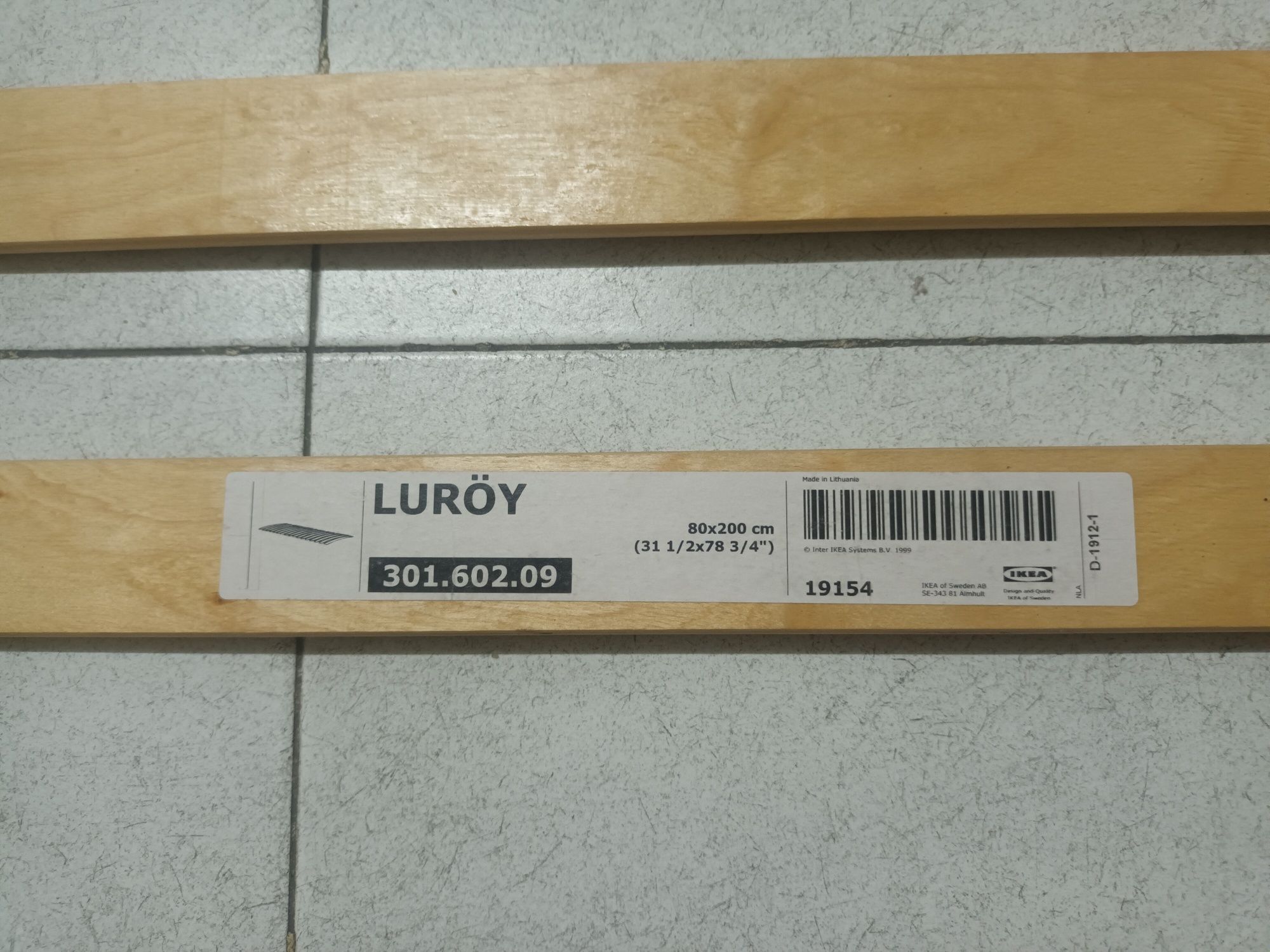 Estrado  luroy ikea