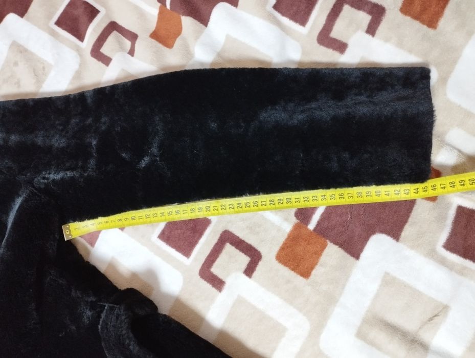 Шуба мутоновая с норковым капюшоном