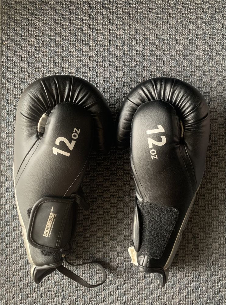 luvas de kick boxing 500 preto decathlon