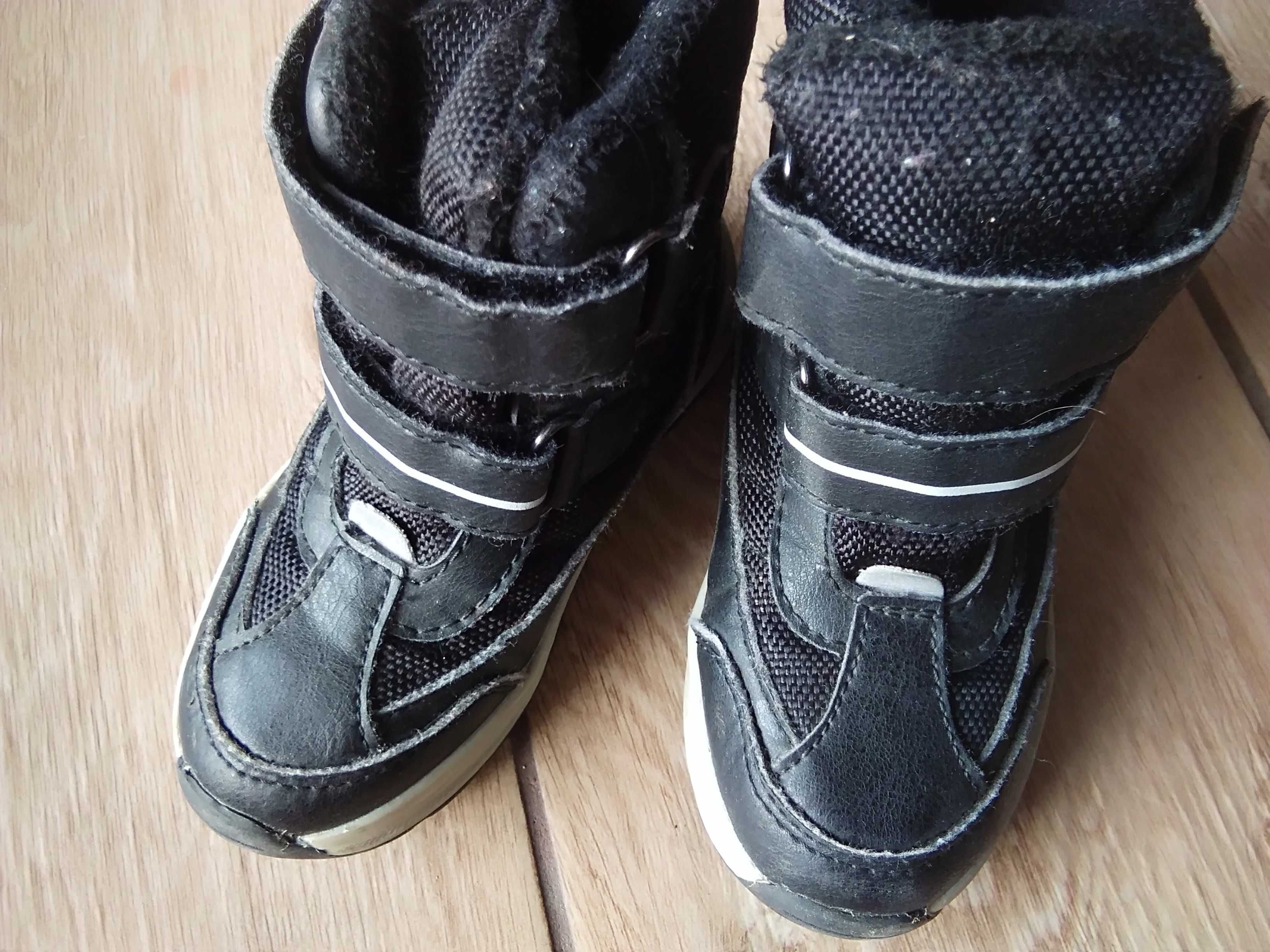 Buty zimowe dla chłopca rozmiar 24, czarne, lupilu