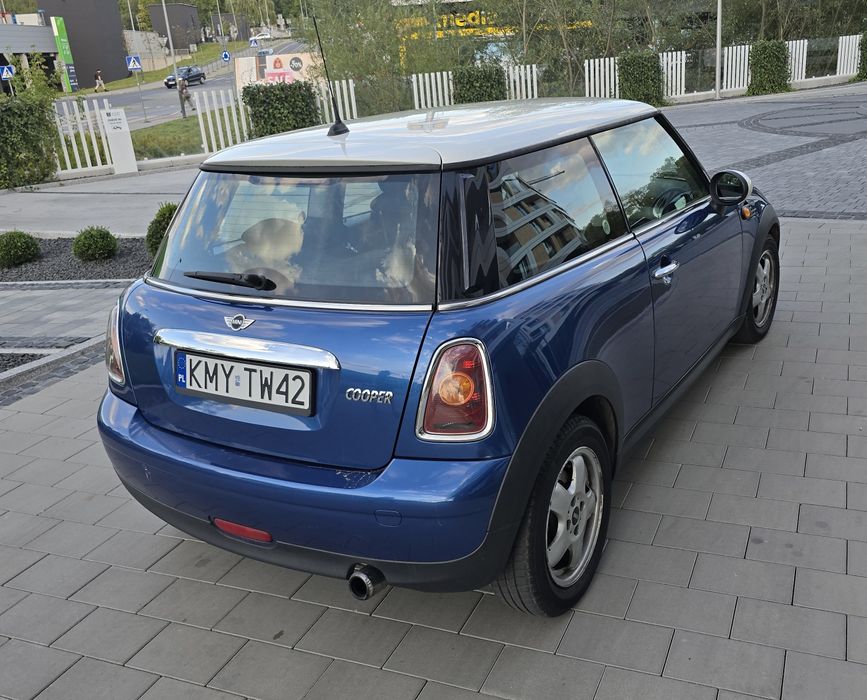 Mini Cooper dwa komplety opon, stan bardzo dobry, benzyna 1.6